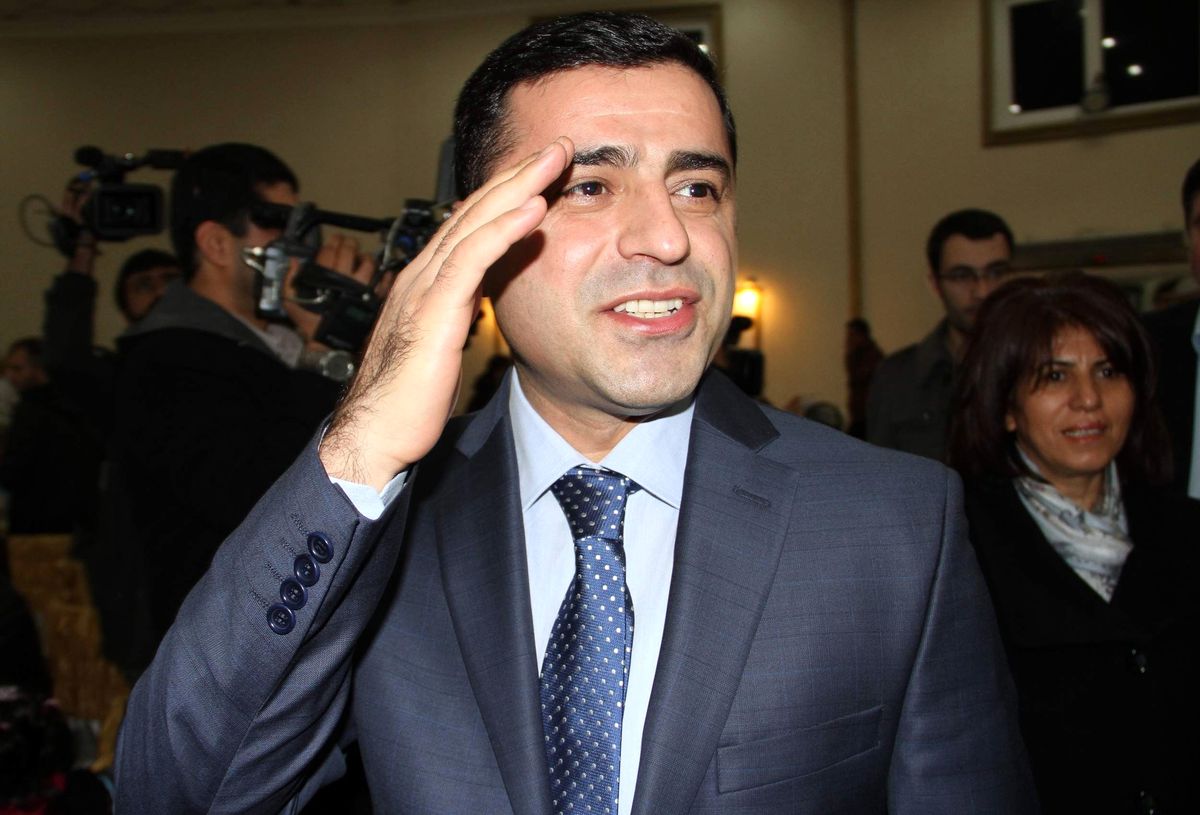 Demirtaş\'tan İmralı\'ya Gidecek Heyetle İlgili Twitter\'dan Açıklama