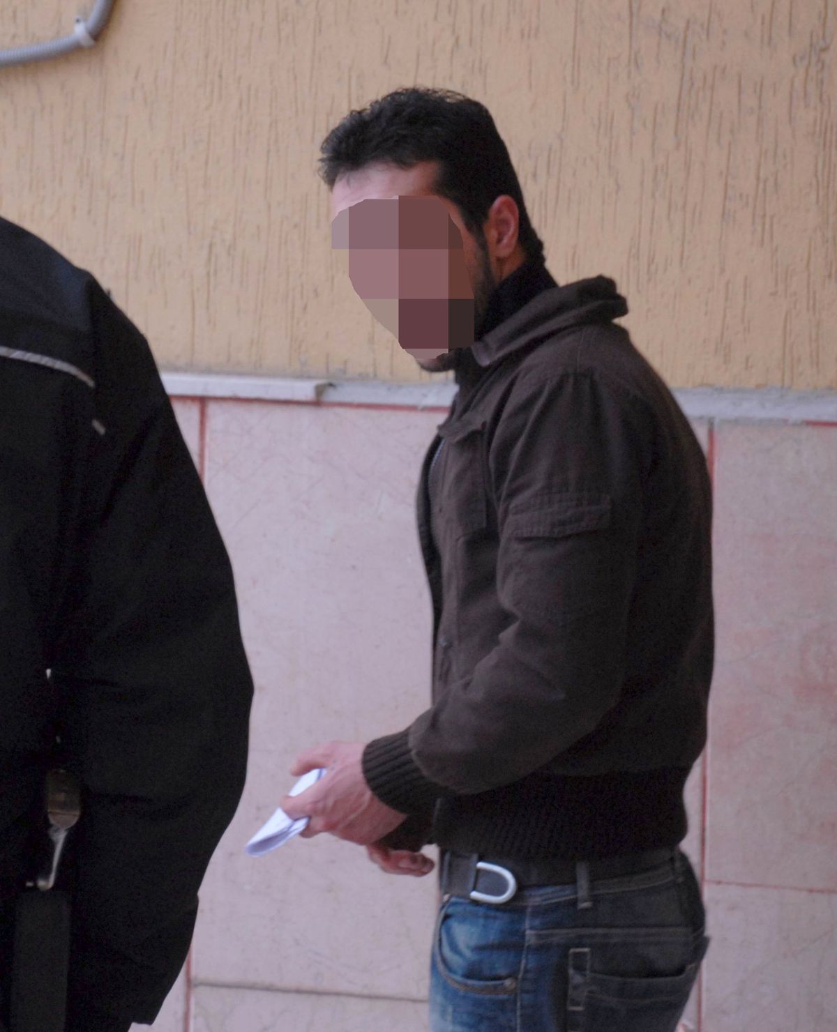 Denetimli Serbestlik Şubesi\'nde Bıçakla Yakalandı