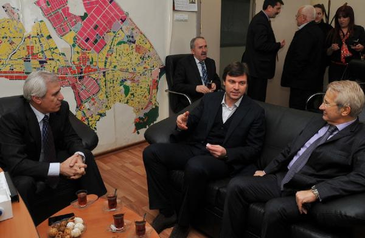 Ertuğrul Sağlam\'ın Veda Ziyareti Sürüyor