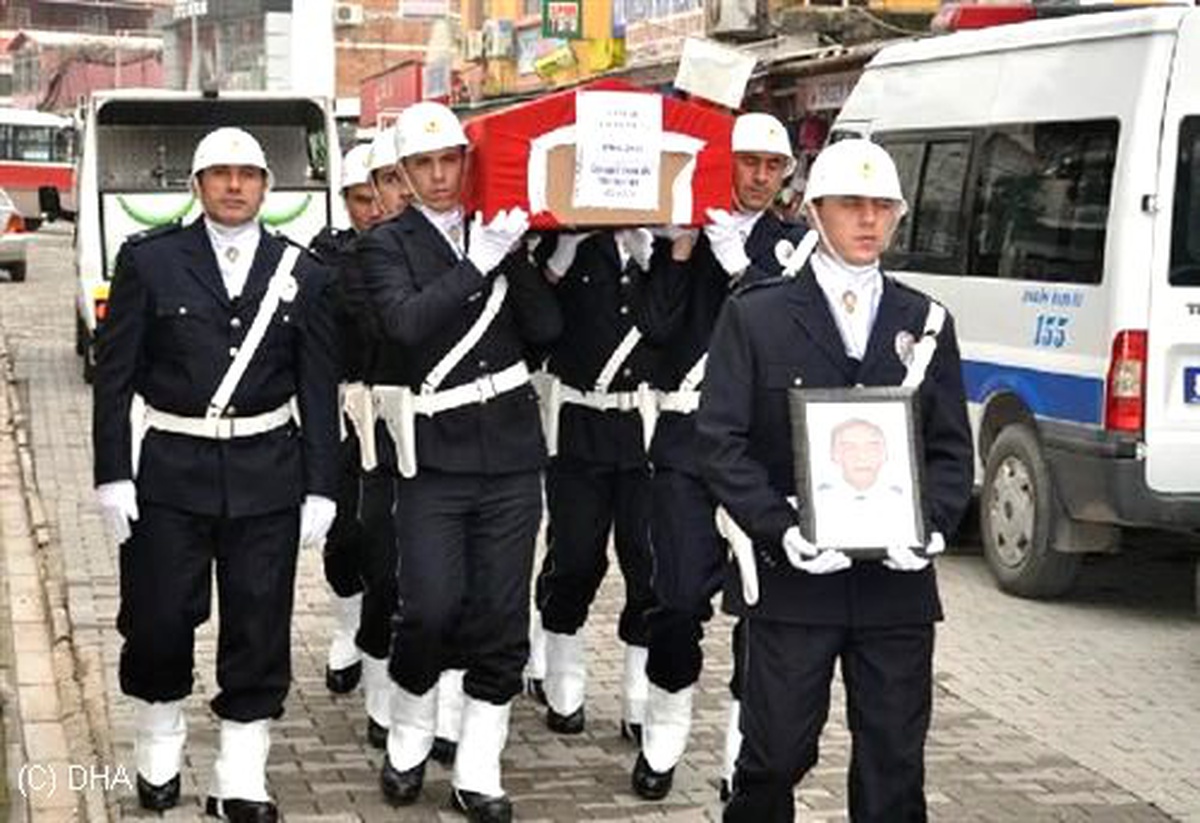 Gazi Polis Memuru Kalp Krizi Sonucu Yaşamını Yitirdi