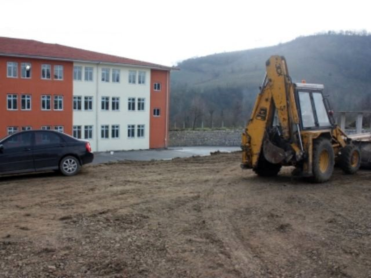Gümüşova Anadola Lisesi Yolu Açıldı