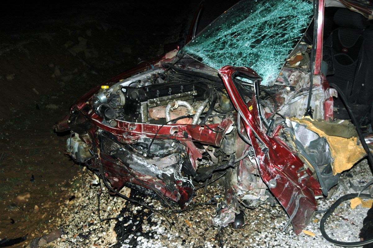 Hatay\'da Trafik Kazası: 2 Ölü
