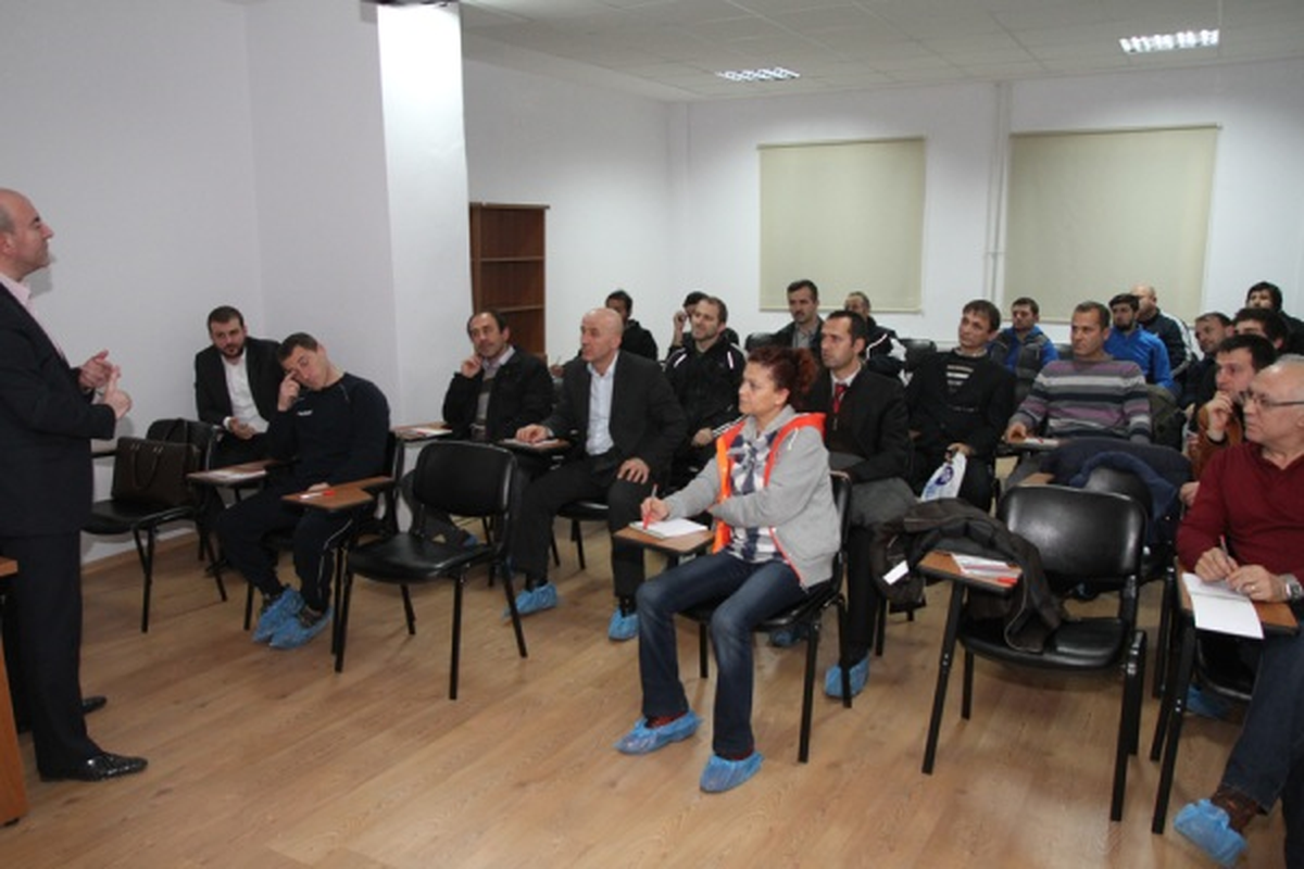 Kağıtspor "Bilimsel Çalışıyor"