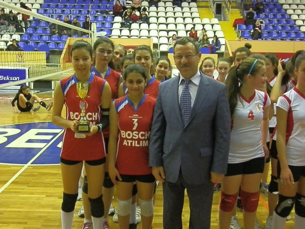 Küçük Kızlardan Muhteşem Final