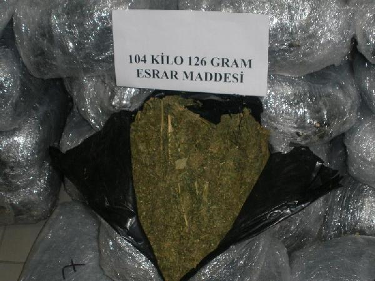 Otomobilde 104 Kilo Esrar Bulundu