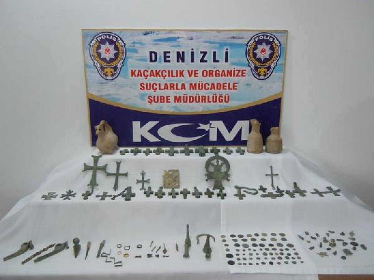 Otomobilden 156 Parça Tarihi Eser Çıktı