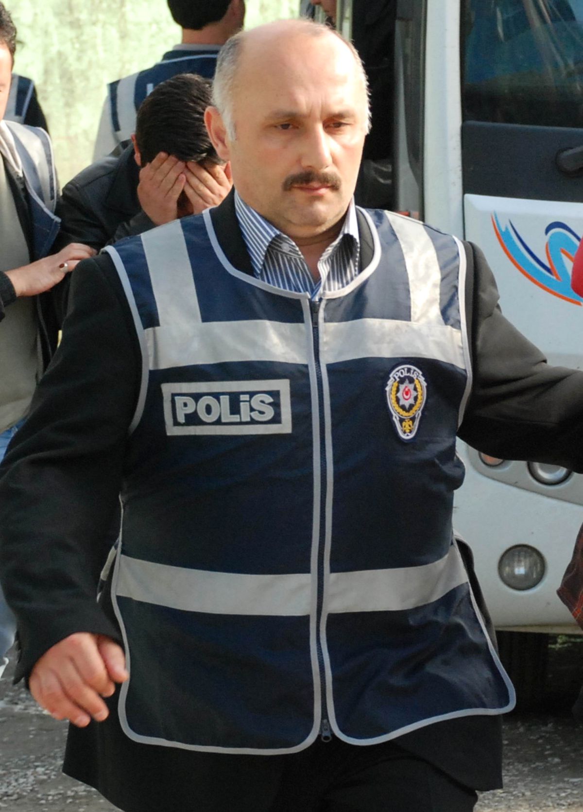 Polis Memuru Emniyet Müdürlüğü Önünde Kalp Krizi Geçirdi
