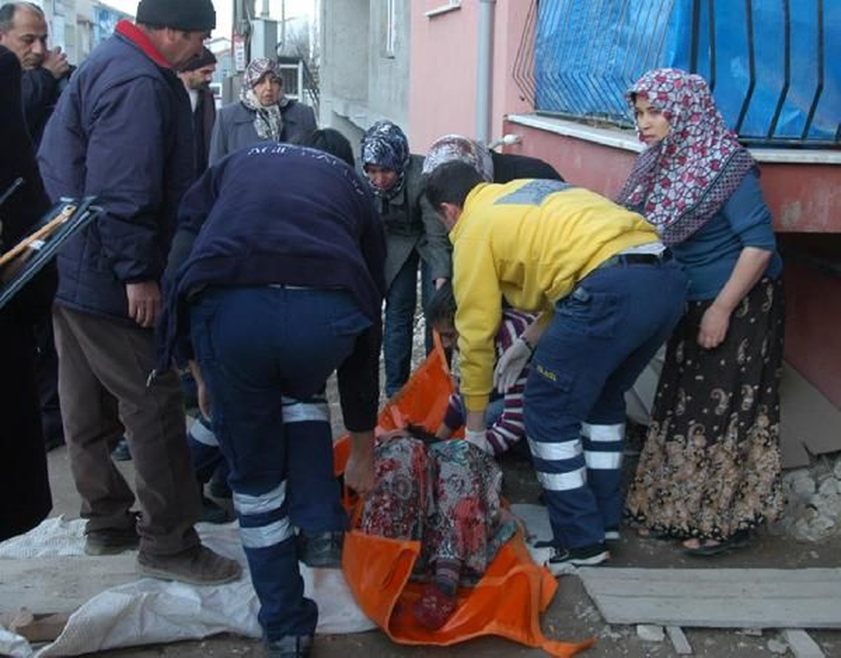 Yeğen, Dayısını Öldürdü