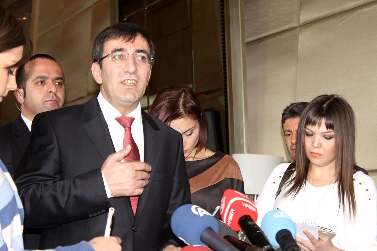 Yılmaz: Kadınlar Daha Güçlü