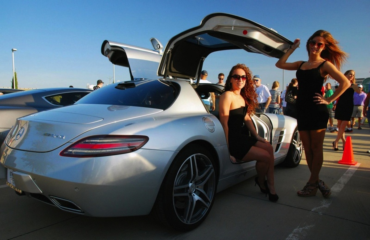 2013 Cars And Coffee Detroit