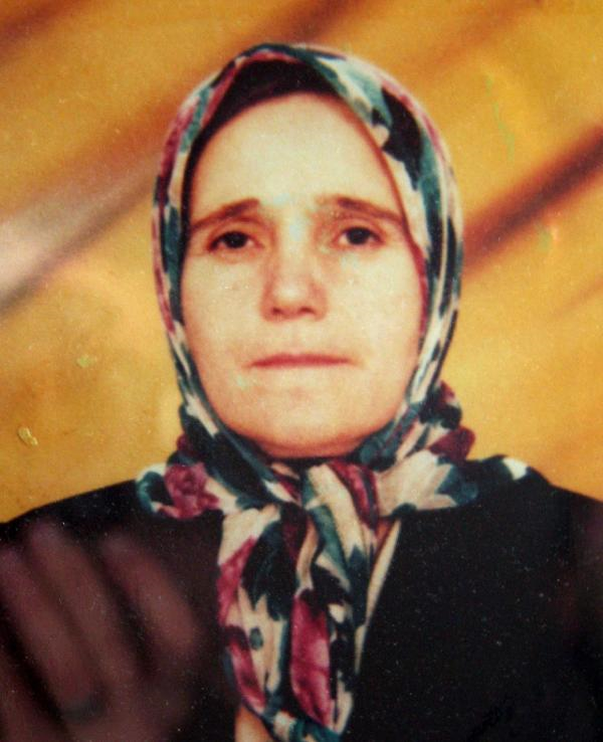 4 Çocuk Annesi Kadın Çatıda Kendini Astı