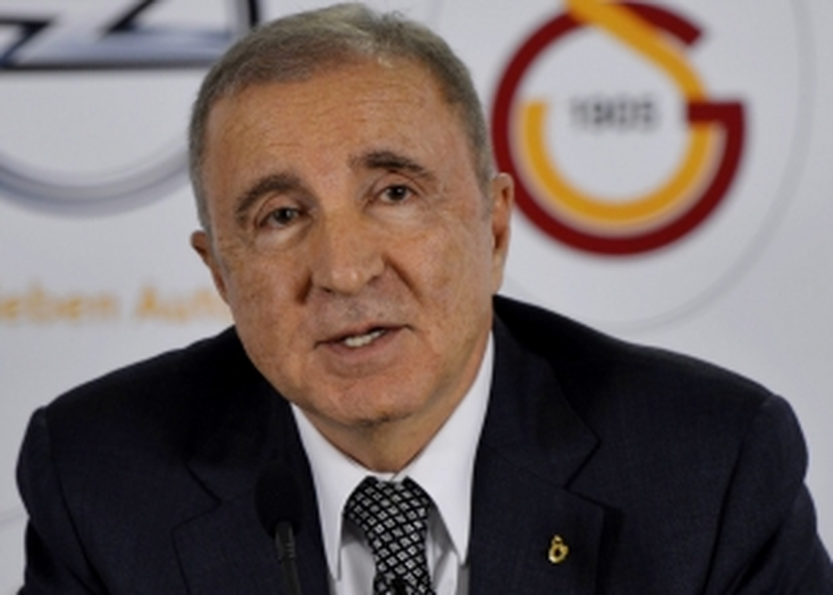 Aysal: Emre Başka Takımla Karıştırdı