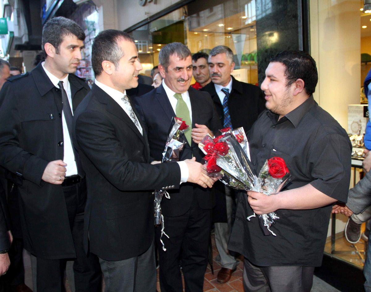 Bakan Kılıç Esnaf Ziyaret Yaptı