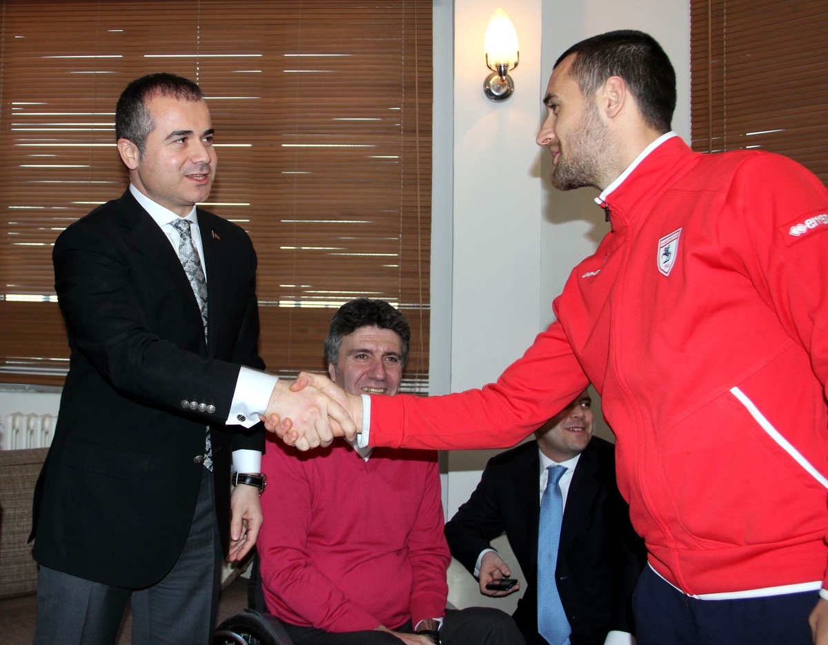 Bakan Kılıç, Samsunspor\'u Ziyaret Etti