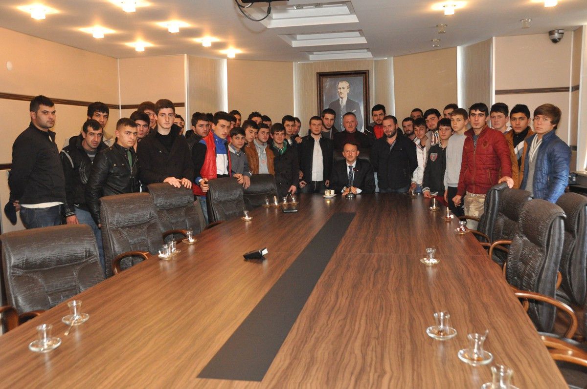 Başkan Karabalık, Arslanbeyli Gençleri Ağırladı