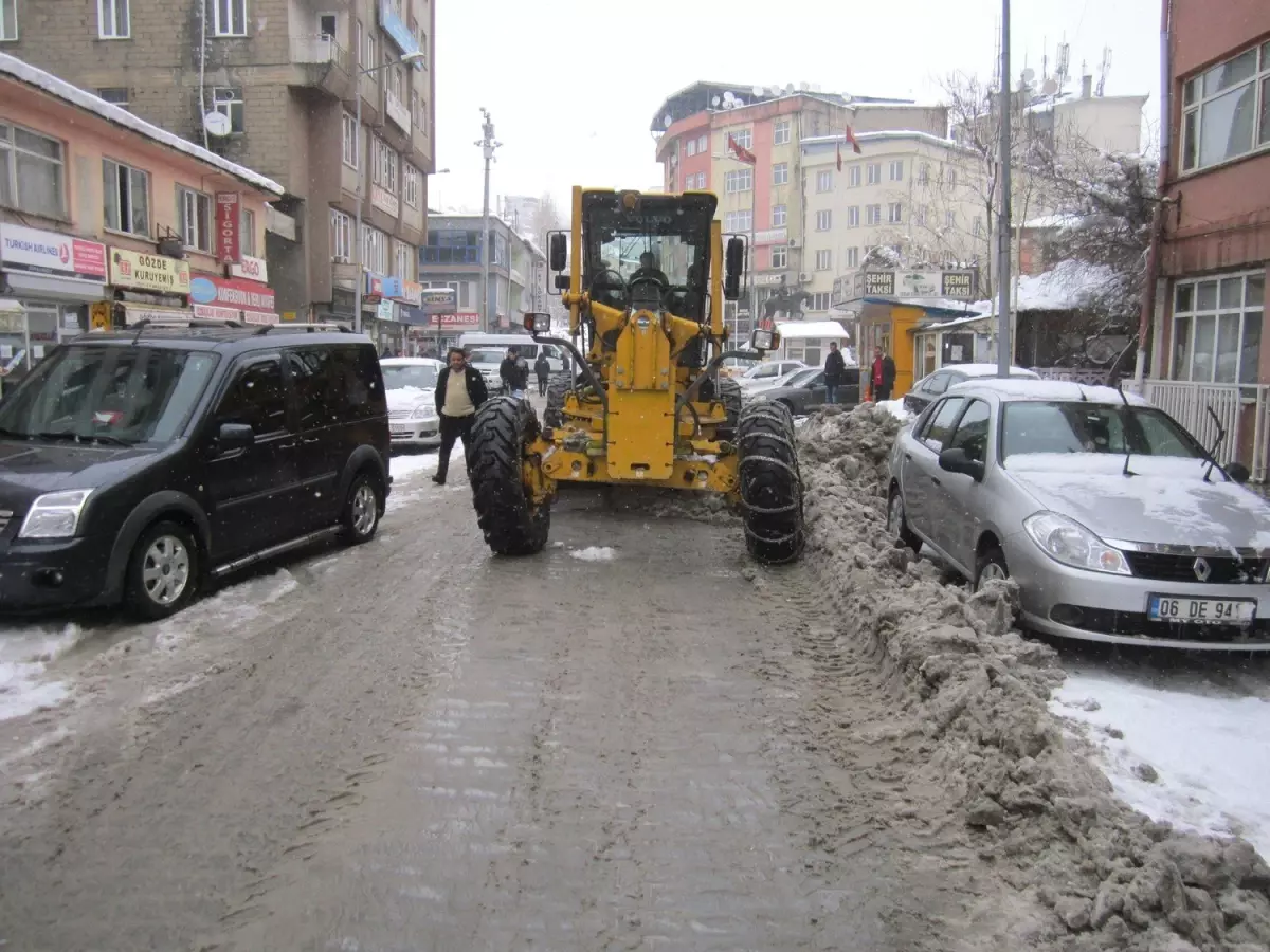 Belediye Çalışmalarına Araç Engeli