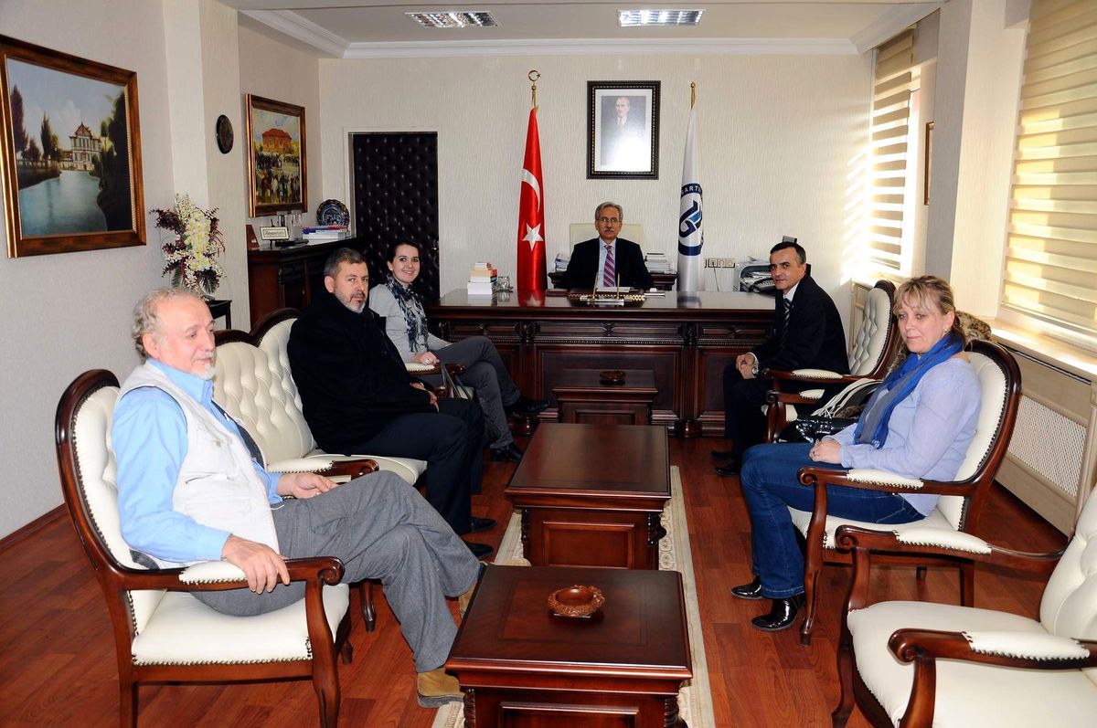 Bosna Hersek Funijta Belediye Başkanından Rektör Kaplan\'a Ziyaret