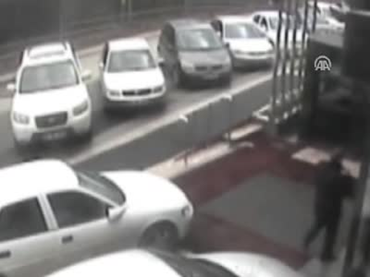 Canlı Bombanın Görüntüleri