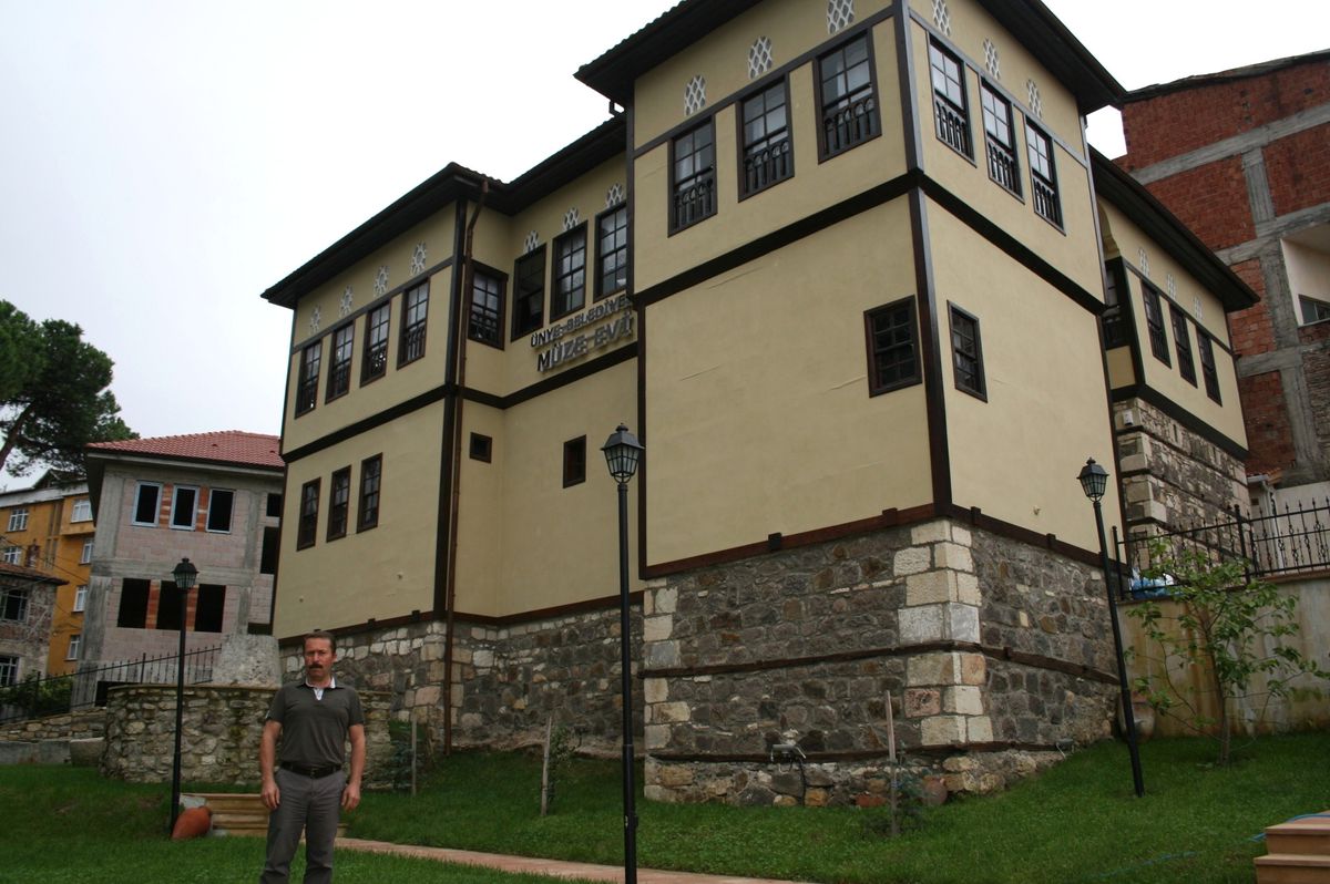 Dede Mirası Dürbünü Müze Eve Bağışladı