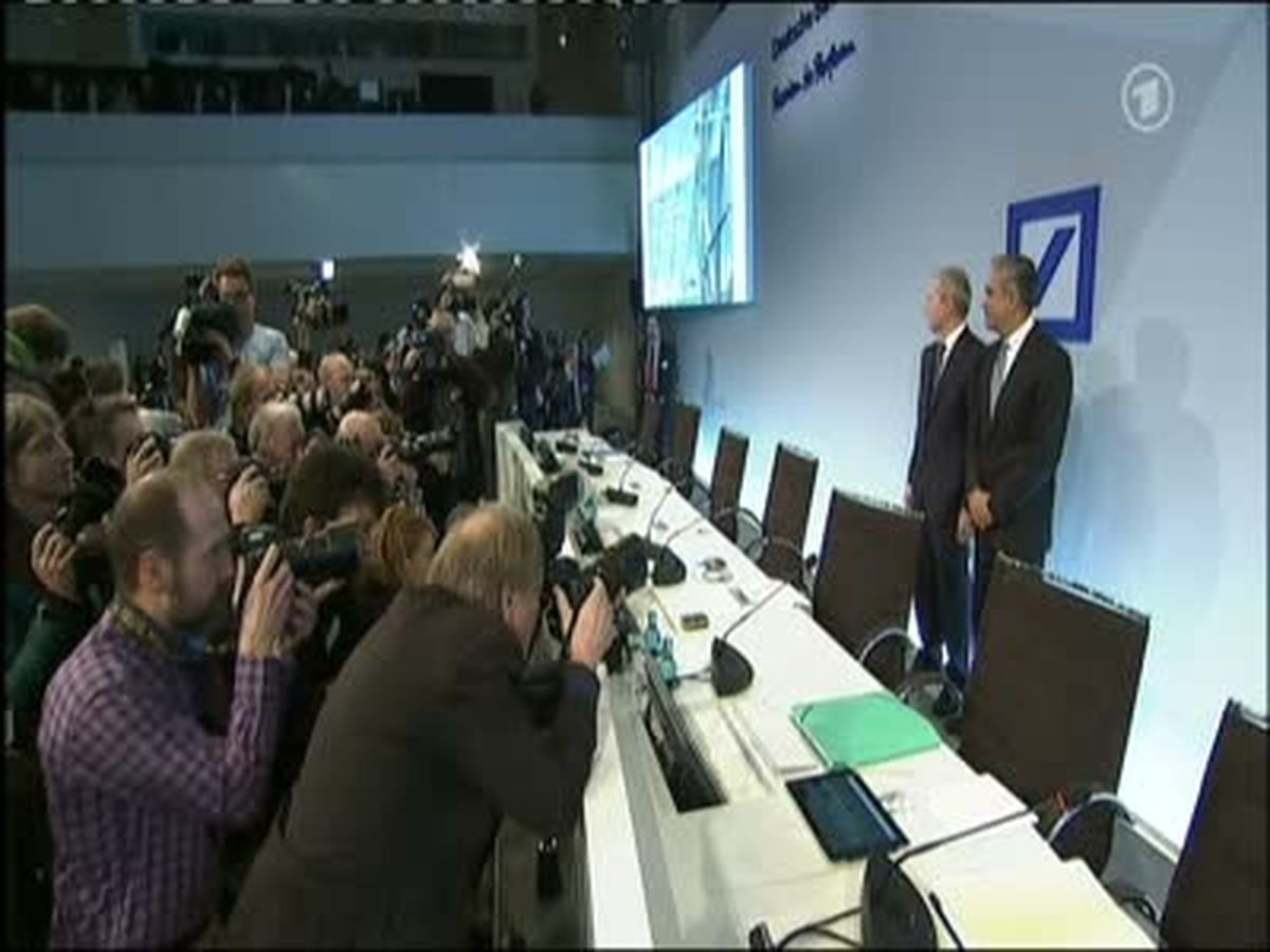 Deutsche Bank 2 Milyar 170 Milyon Euro Zarar Etti