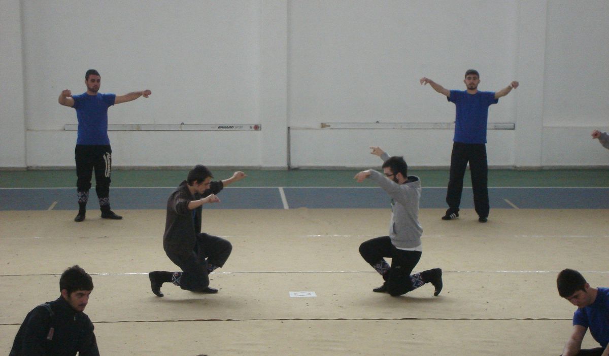 Güneşspor\'dan Folklor Kursu