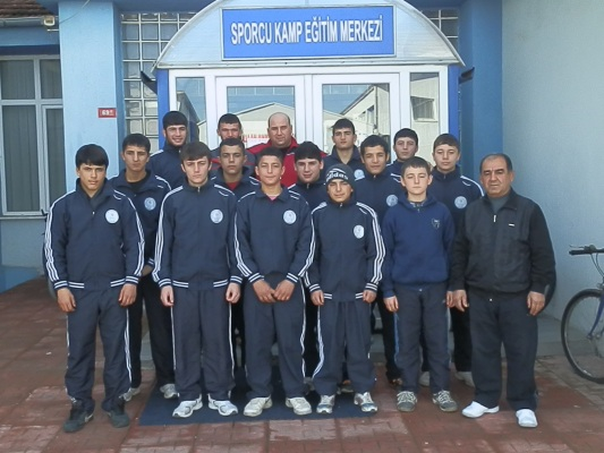 Güreş Müsabakalarında Büyük Başarı
