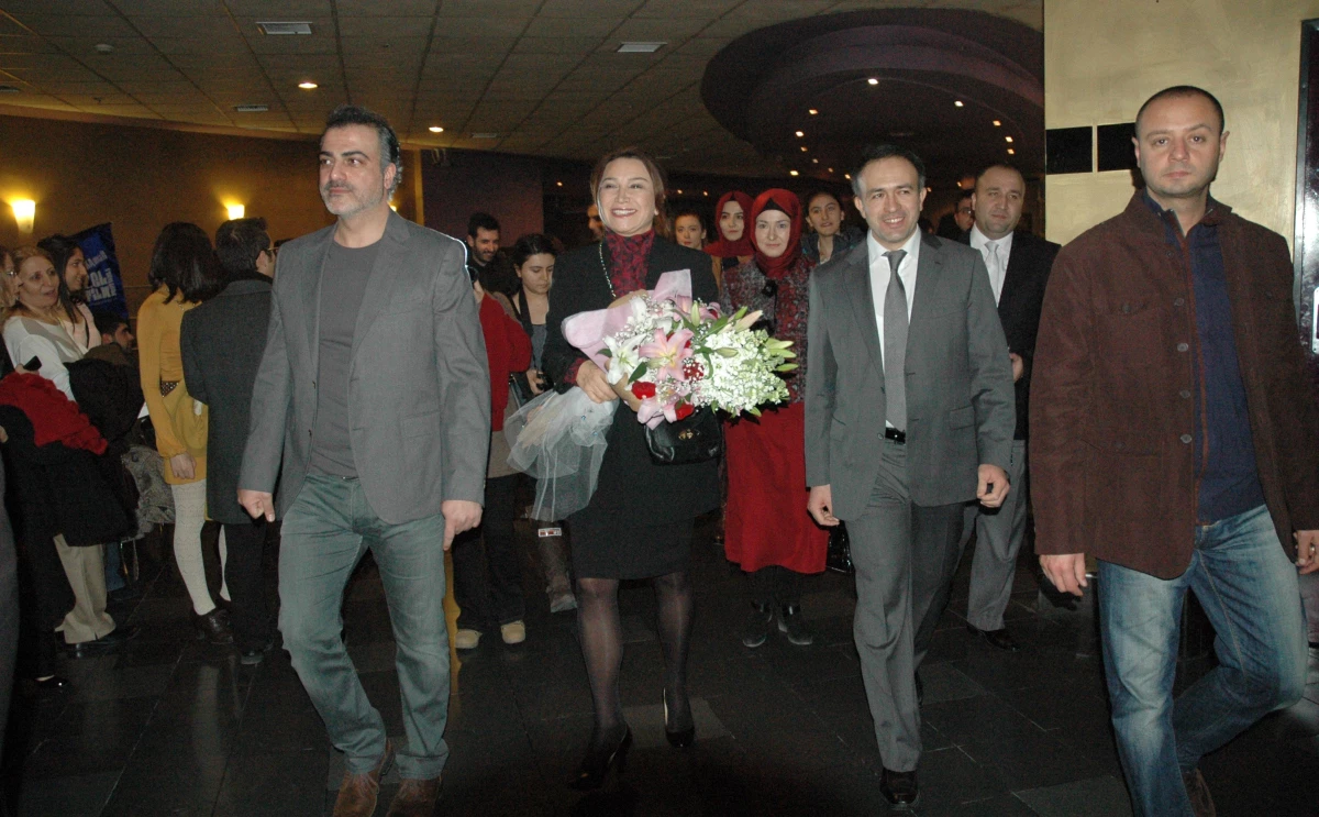 "Hükümet Kadın" Filminin Galası Ankara\'da Yapıldı