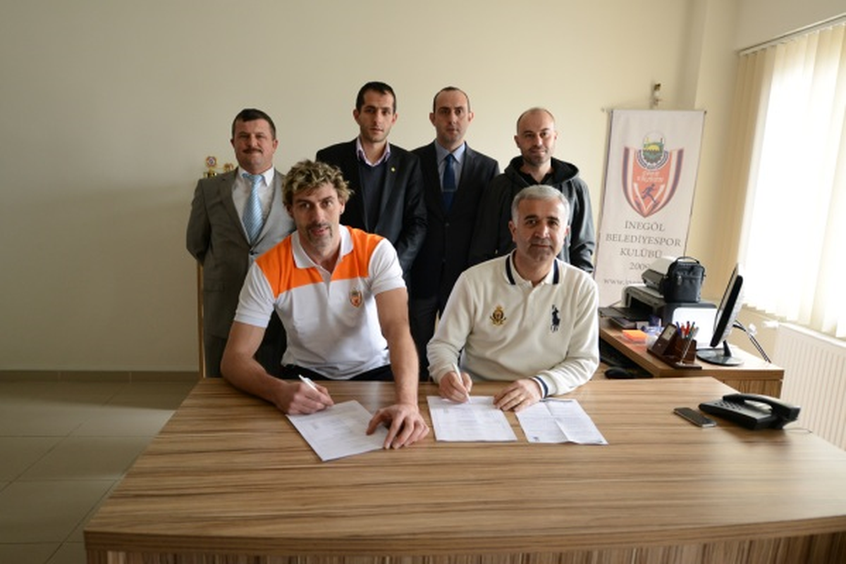 İnegöl Belediyespor\'a Bulgar Pasör