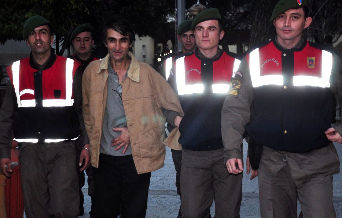 İnşaattan Demir Çalan Hırsızlara Suçüstü