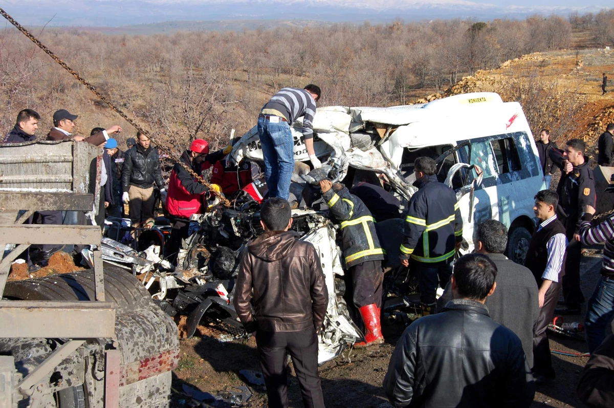 Kahramanmaraş\'taki Trafik Kazası