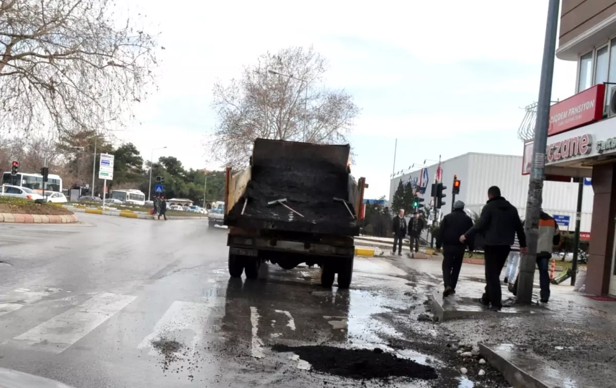 Kar Sonrası Asfalt Düzenleme Çalışmaları