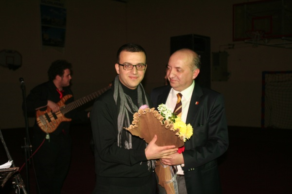 Keşan Belediyesi\'nin Şiir ve Müzik Dinletisi Geçekleştirildi