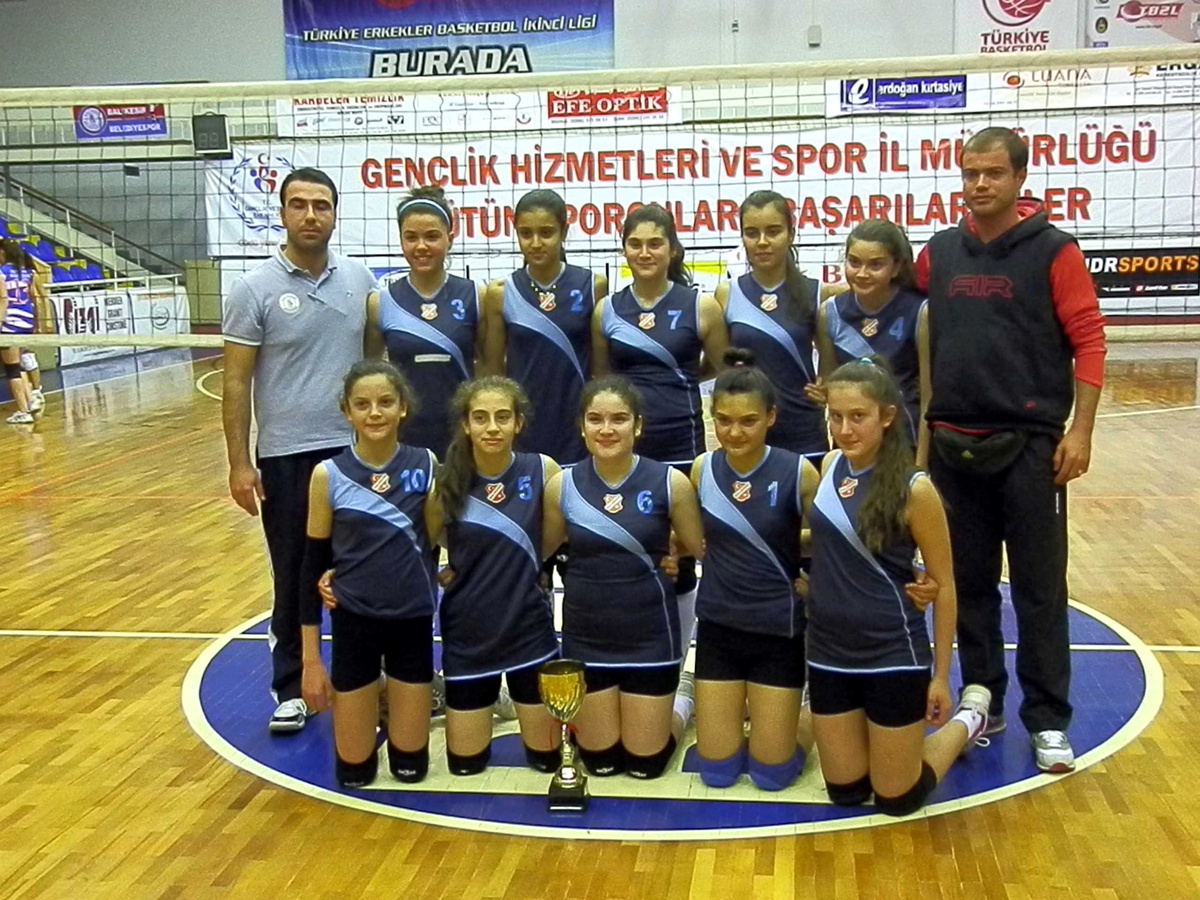 Küçük Kızlar Voleybol İl Birinciliği