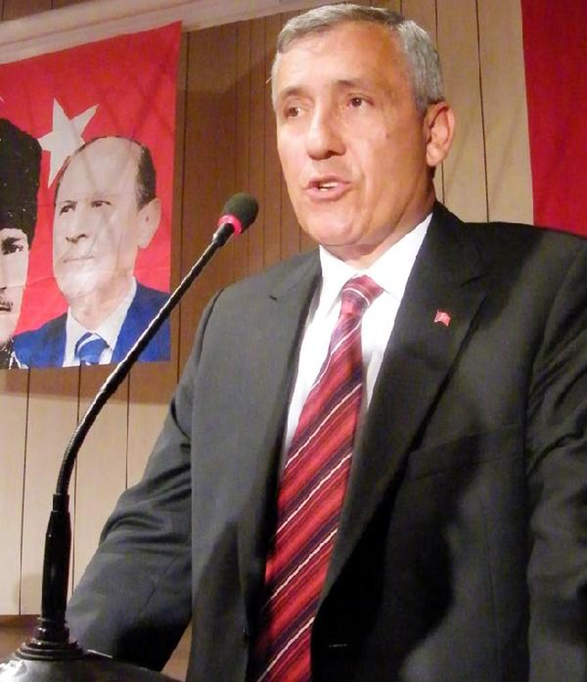 MHP Burdur İl Başkanı Özcan Görevinden İstifa Etti