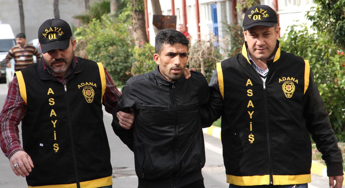 Molotof Almak İçin Kuyumcu Soydular