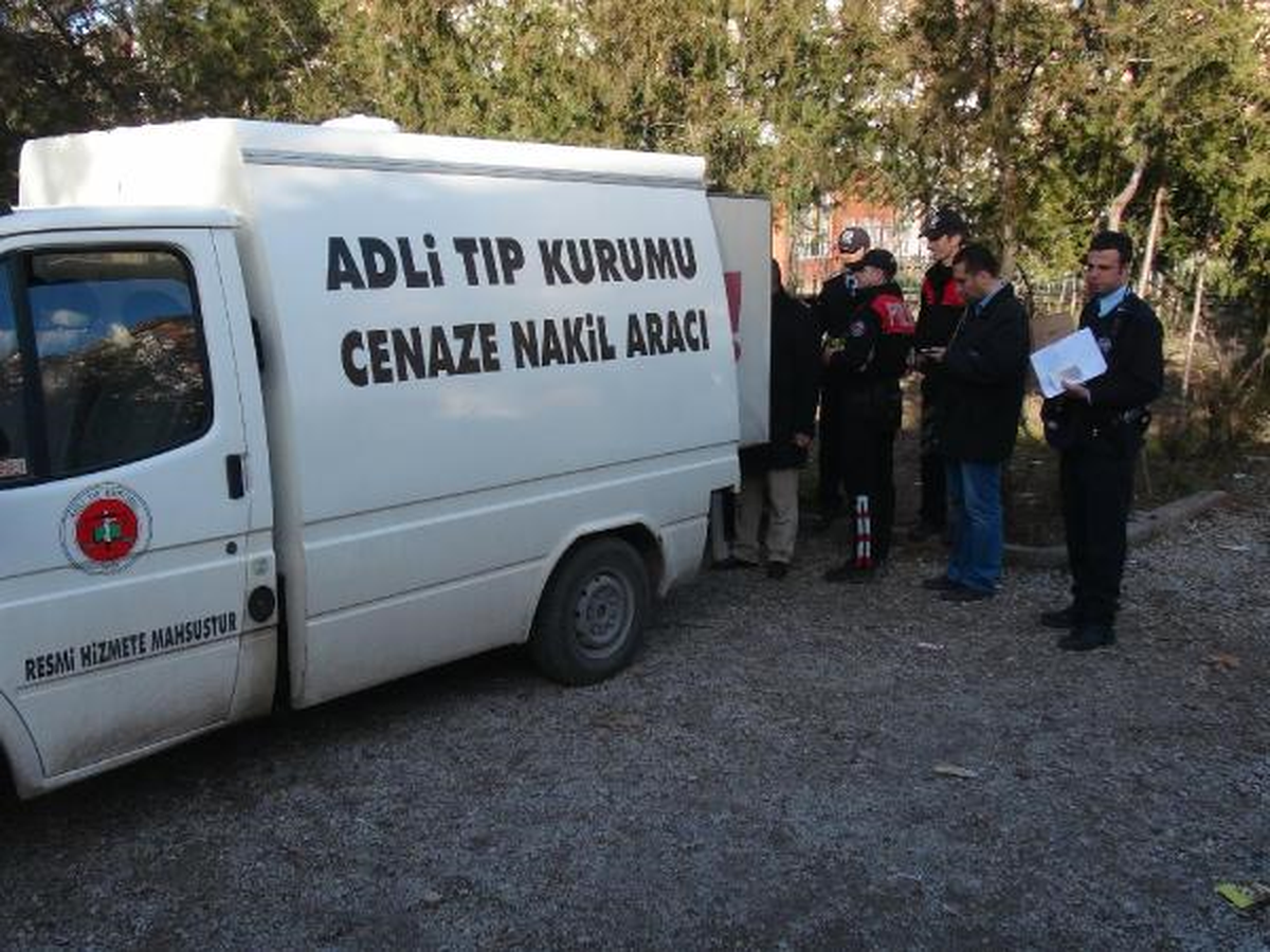 Okul Bahçesinde İntihar