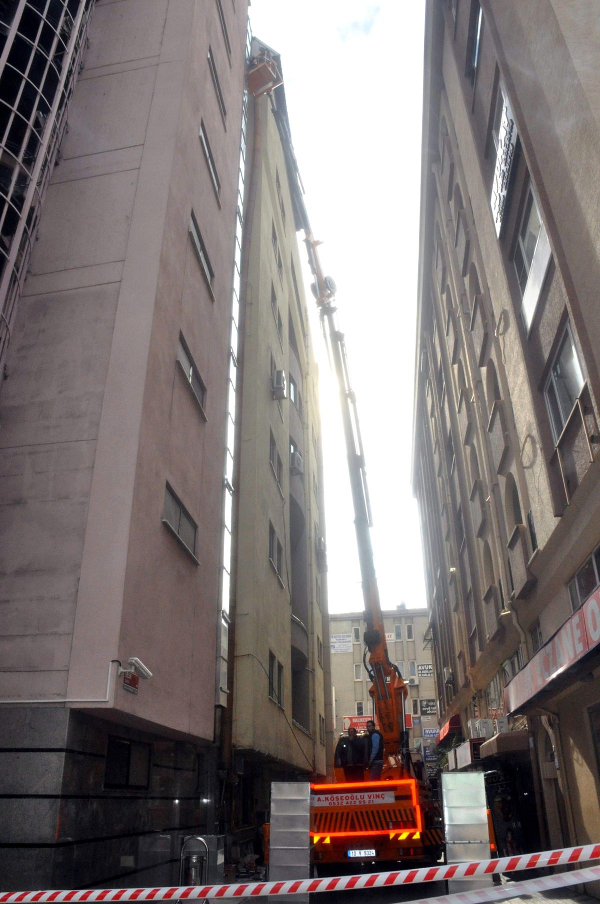 Özmerkez\'e 30 Metrelik Baca Borusu Döşendi