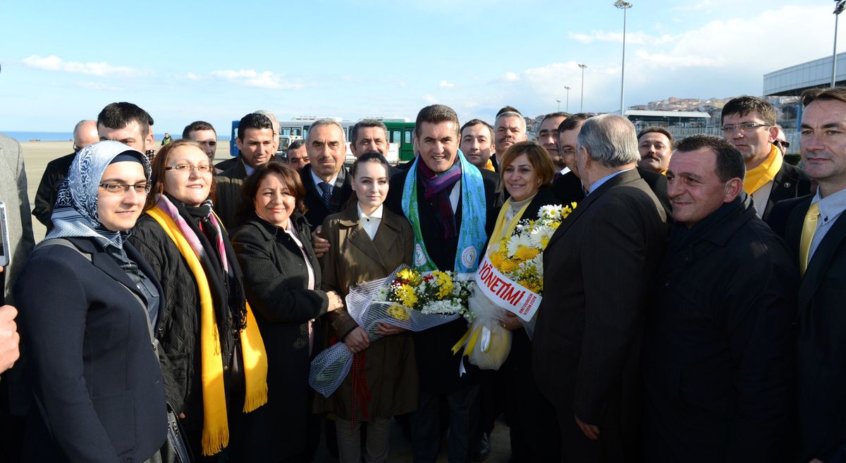 Sarıgül, Çamlıhemşin\'de Kar Festivaline Katıldı