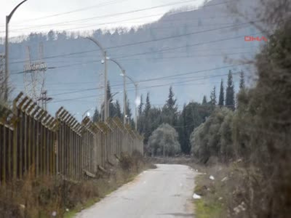 Yatağan Santralinden Köpükler Uçtu Yatağan Santralinden Köpükler Uçtu