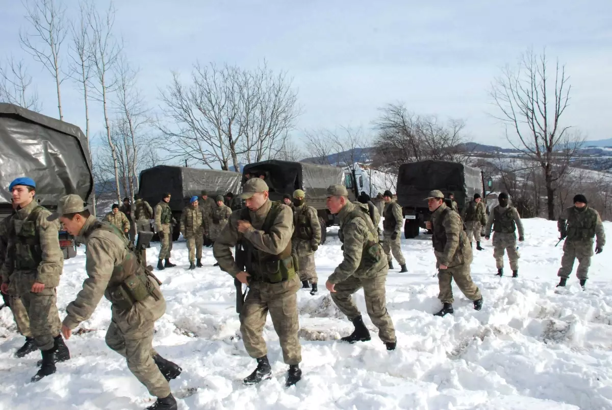 Canlı Bomba Toprağa Verildi