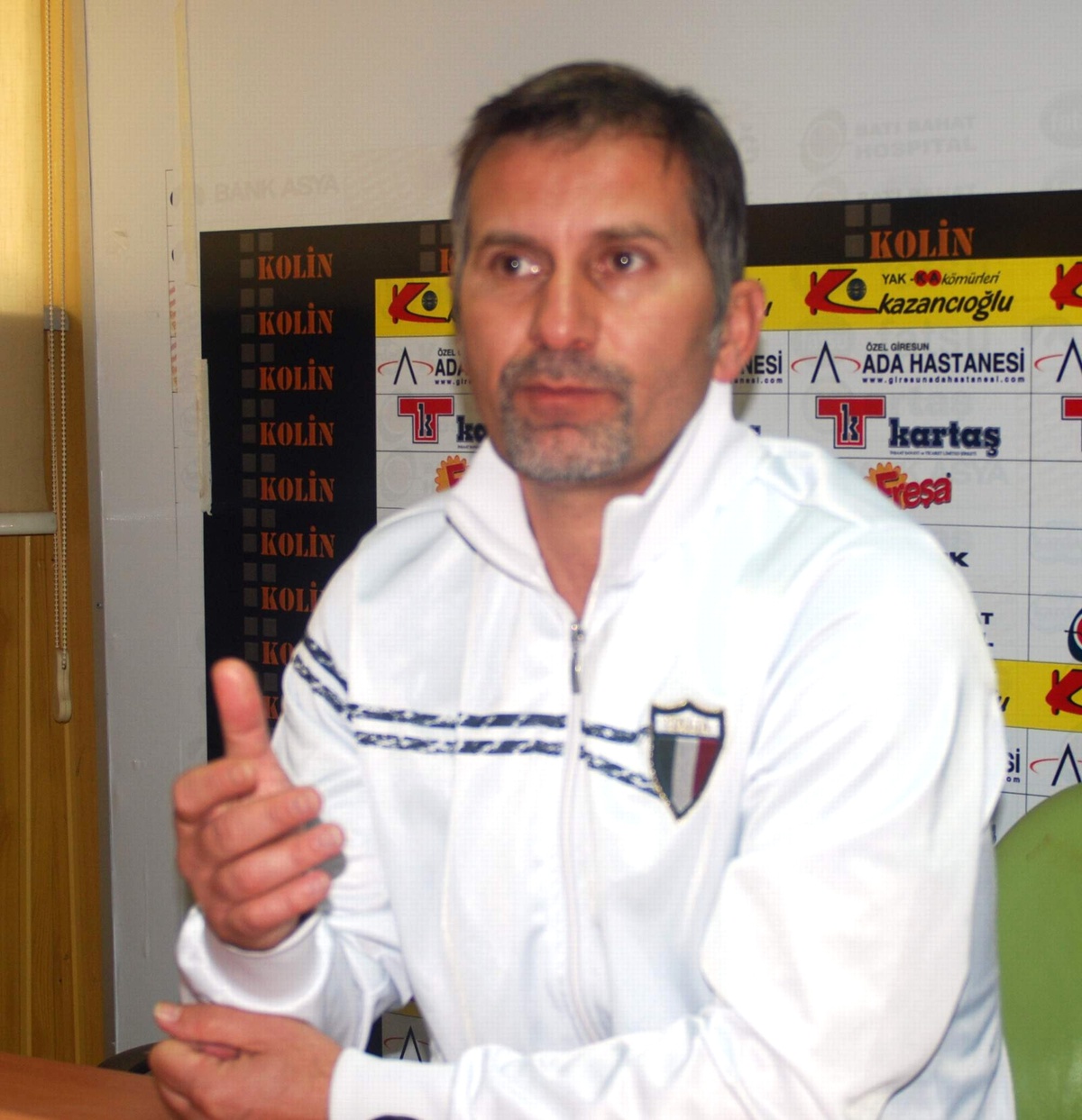 Giresunspor Teknik Direktör Ergün Penbe: " İstifa Etmeyi Düşünmüyorum"