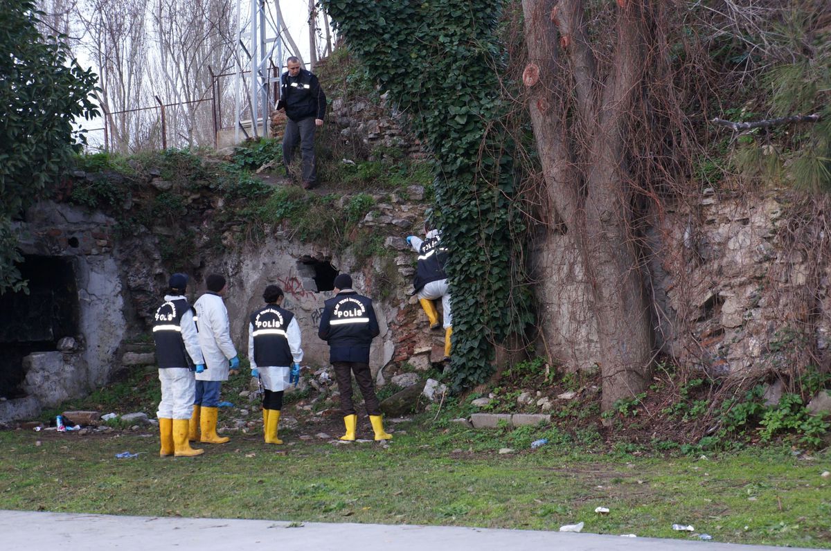 İki Küpe ve Kulaklık Bulundu