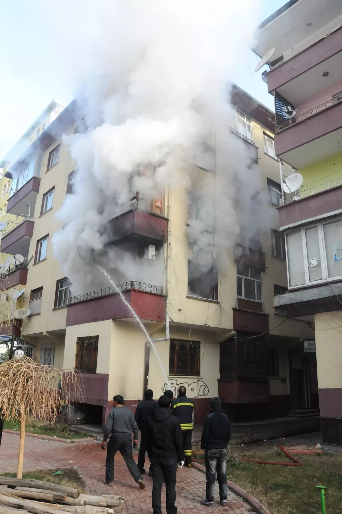 İşyerinde Meydana Gelen Yangın Korkuttu