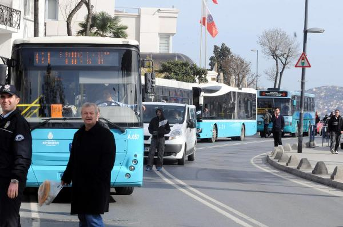 Şüpheli Çanta Sahil Yolunu Trafiğe Kapattırdı