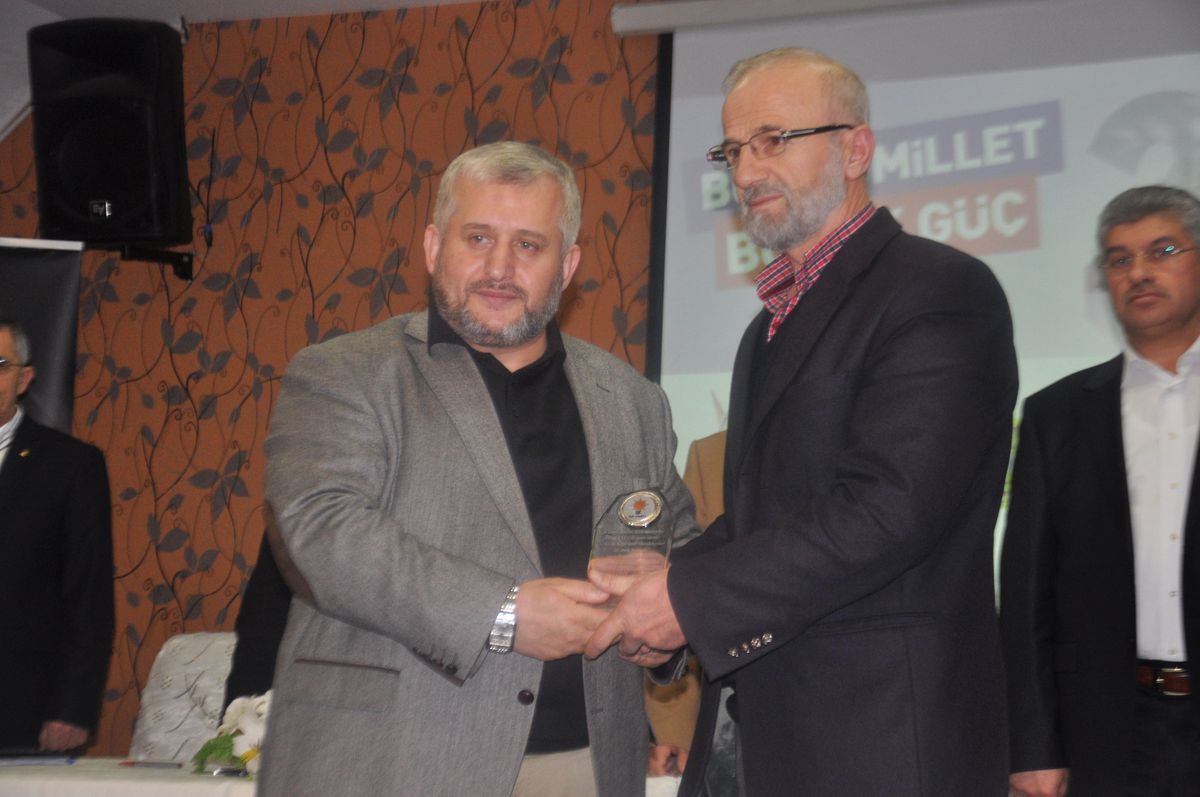 AK Parti Düzce İli Genişletilmiş Divan Toplantısı Yapıldı