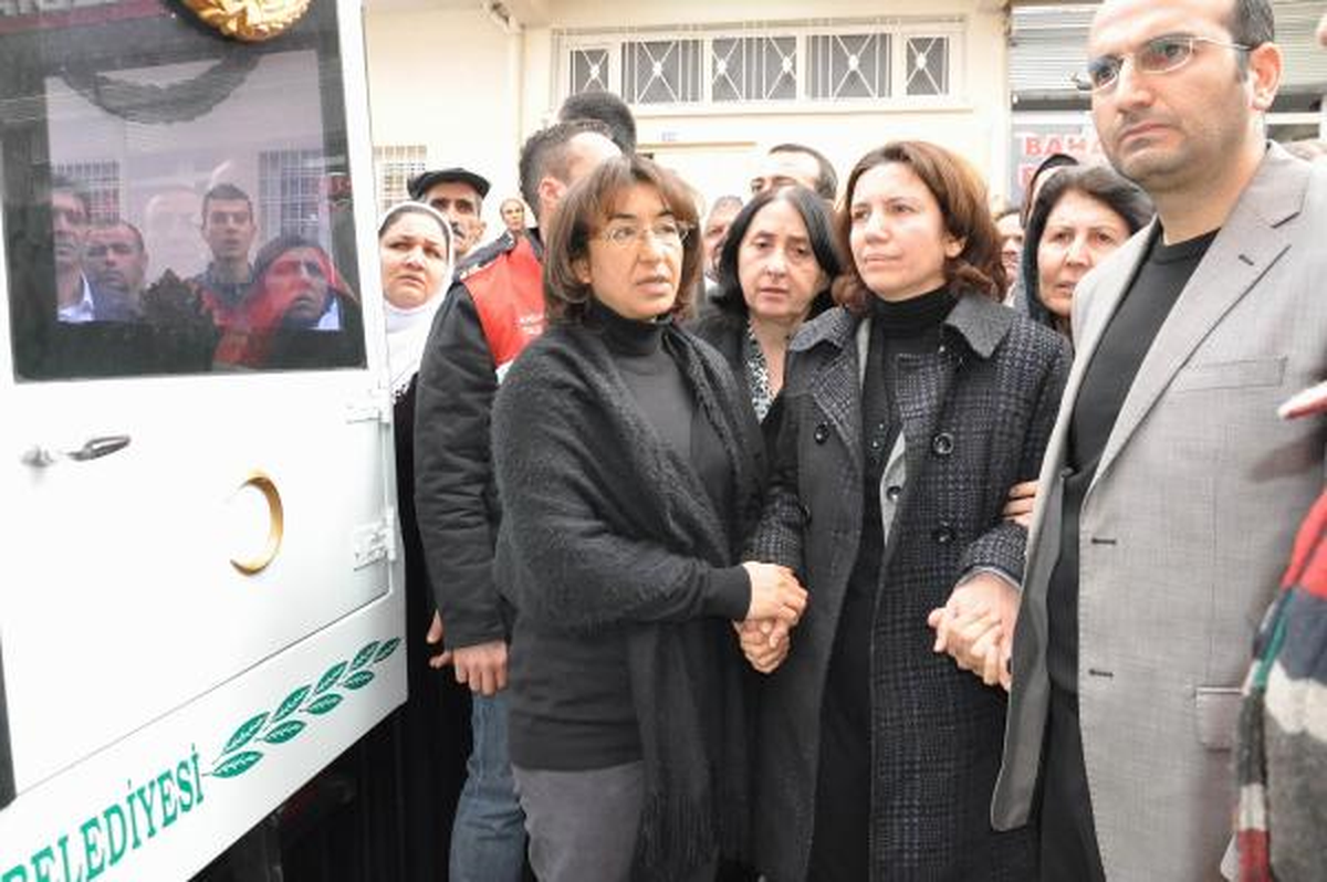 Babası Ölen Tutuklu BDP Milletvekiline 2 Gün İzin Verildi(3)