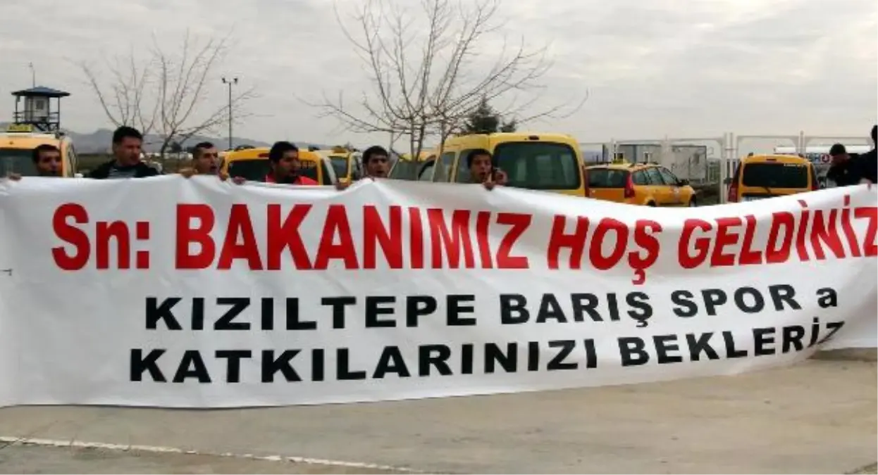 Bakan Güler \'Hükümet Kadın\' Filmini İzledi