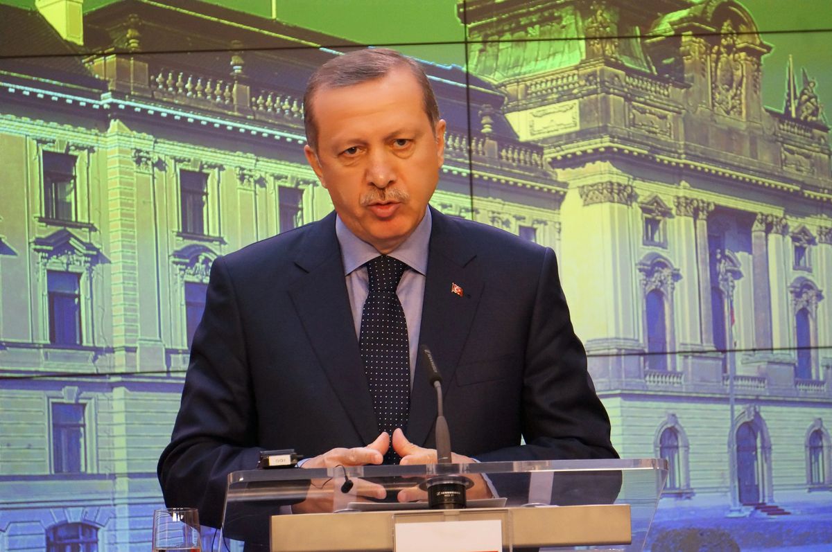 Başbakan Erdoğan(1): Affedilir ve Dayanılır Bir Şey Değil