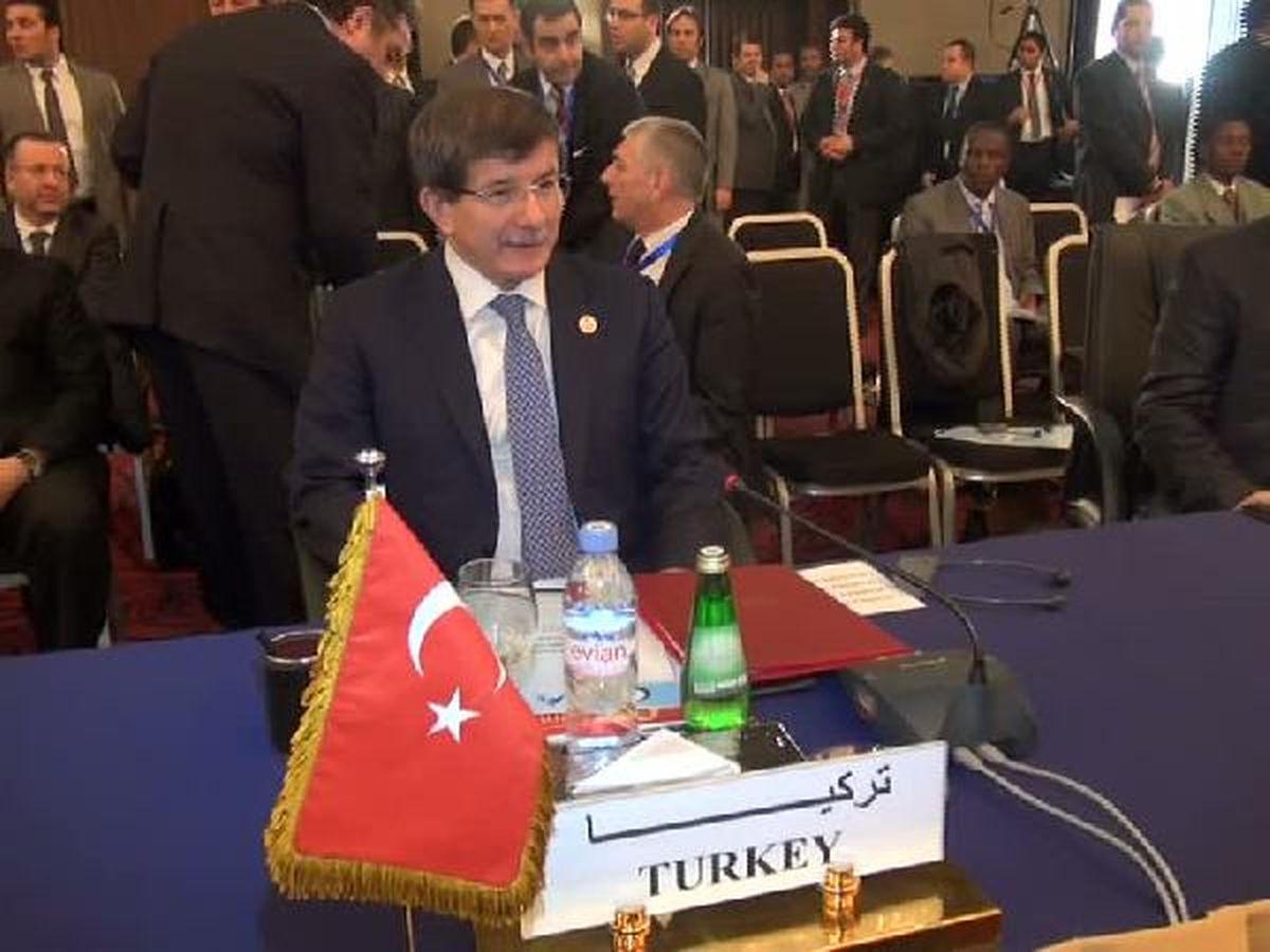 Davutoğlu, Mısır\'da
