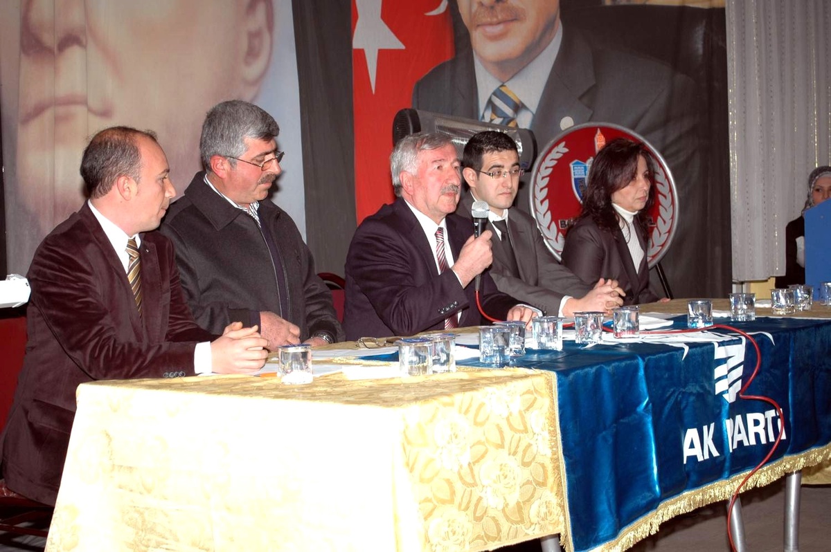 "Hızlı Trenin İki İstasyonu Yenişehir\'e Yapılacak"